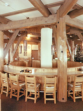 レストラン中央円型テーブル