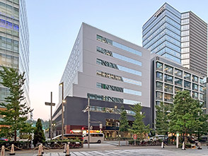 サウスゲート新宿ビル