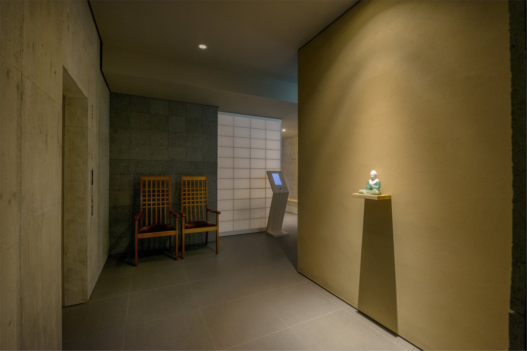日蓮宗松栄山 仙行寺（宗教施設）　ＥＶホール