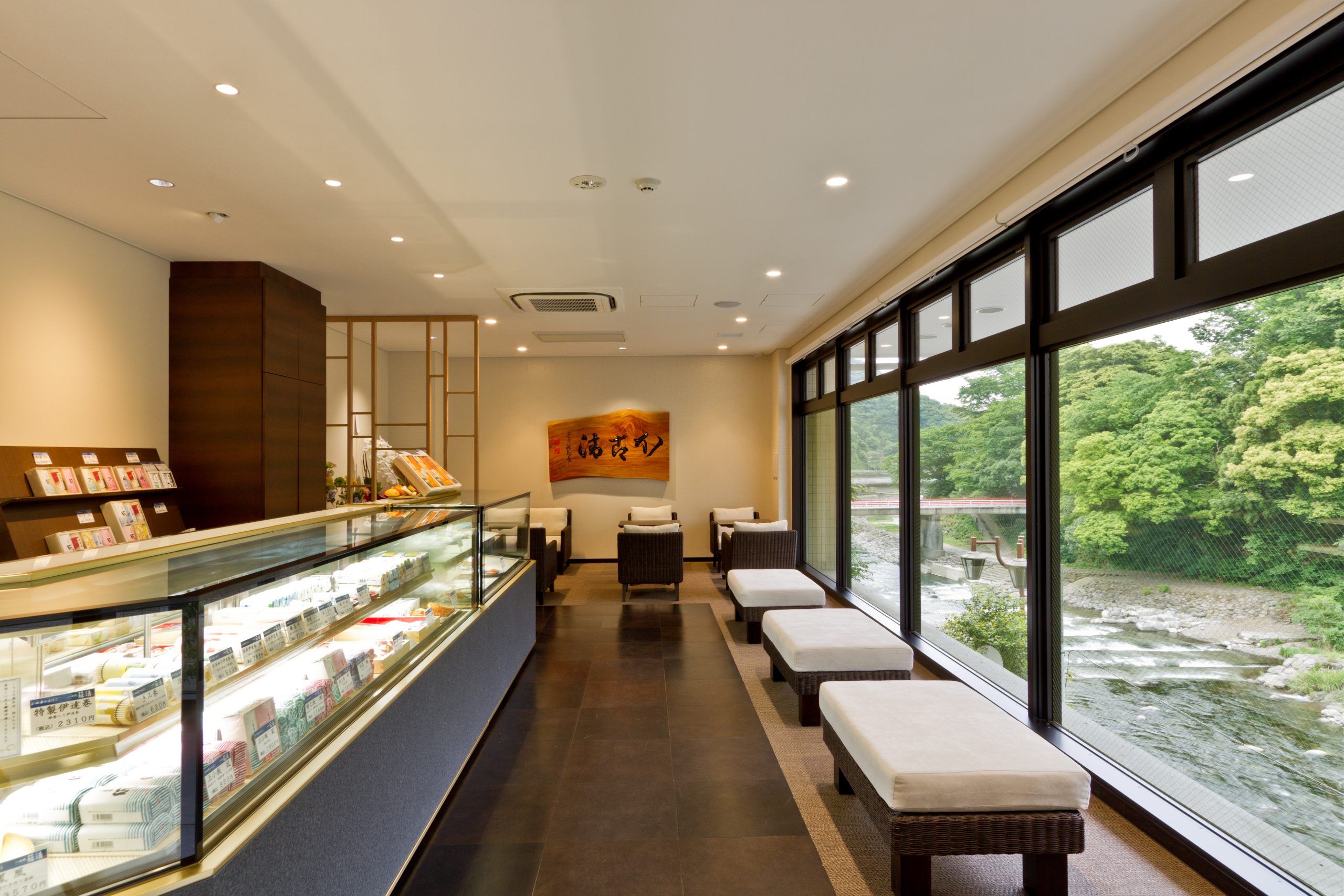２Ｆ店舗